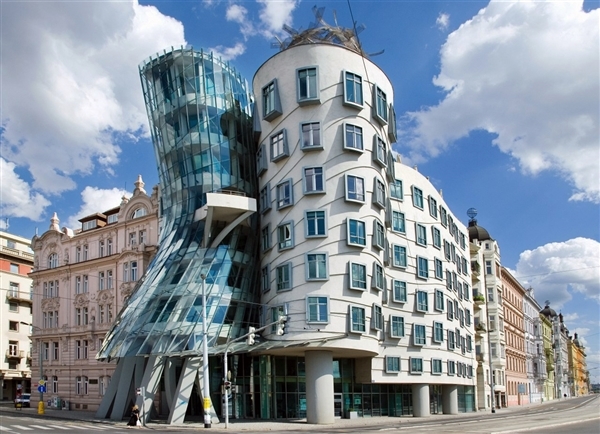 Dancing House